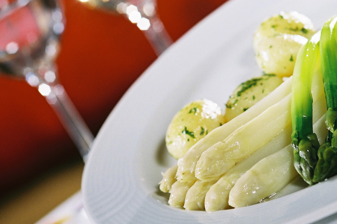 Spargel-Genießertag in der Scheune